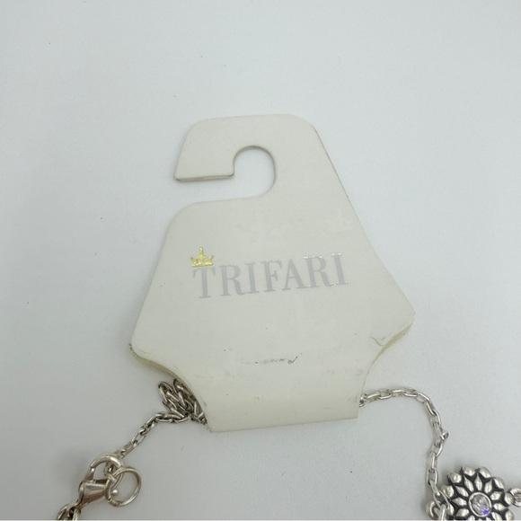NWT Trifari Silver Tone Flower Station Necklace & Matching Stud Earrings Sets - Picture 4 of 10